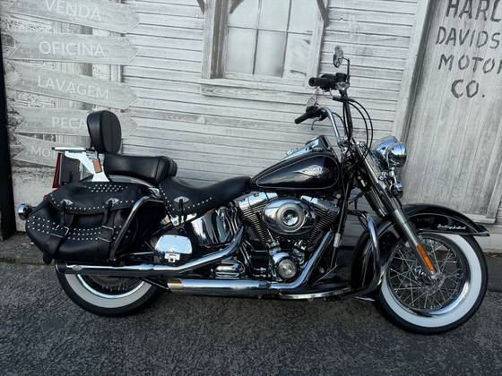HARLEY-DAVIDSON SOFTAIL HERITAGE CLASSIC 